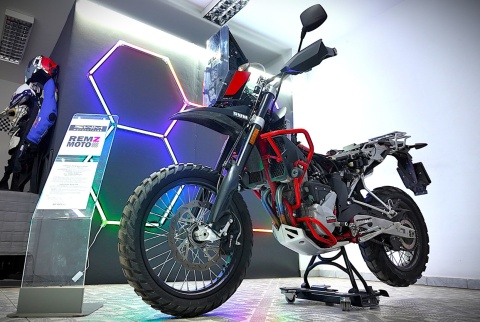 SWM 650 SUPERDUAL T MOD RALLY TOWER SWM 650 SUPERDUAL T MOD RALLY TOWER
